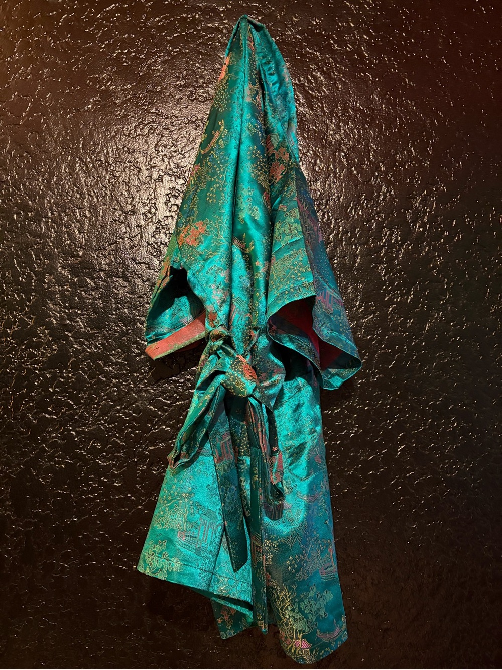 Vintage Green Oriental Asian Brocade Silk Kimono Robe with Coral Accents OSFM